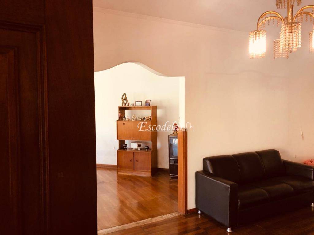 Casa à venda com 4 quartos, 350m² - Foto 27