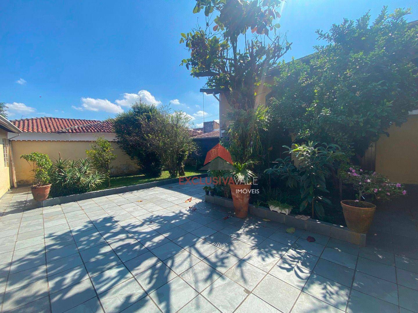 Casa à venda com 5 quartos, 320m² - Foto 33