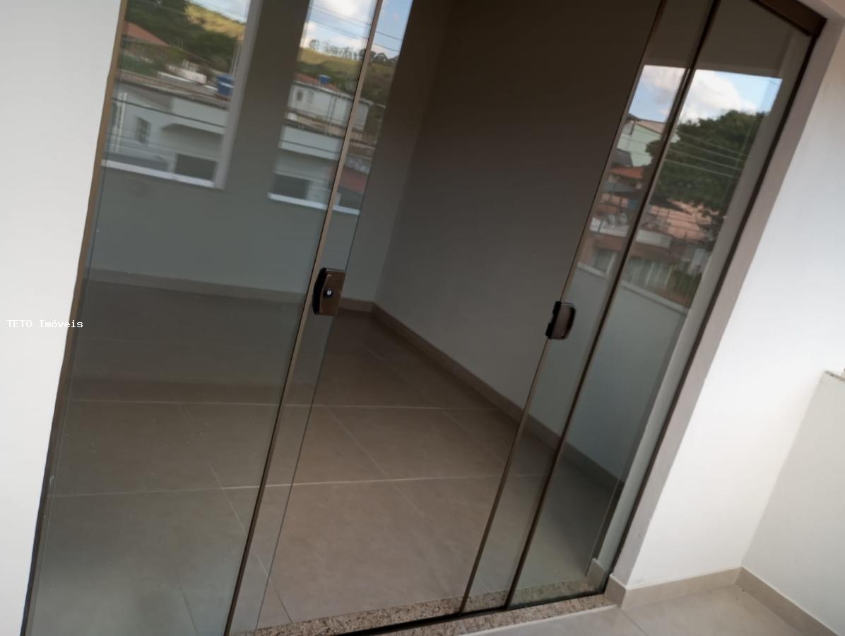 Casa à venda com 3 quartos, 300m² - Foto 20