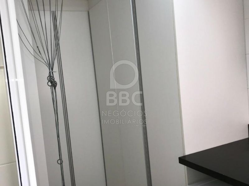 Apartamento à venda com 3 quartos, 146m² - Foto 19