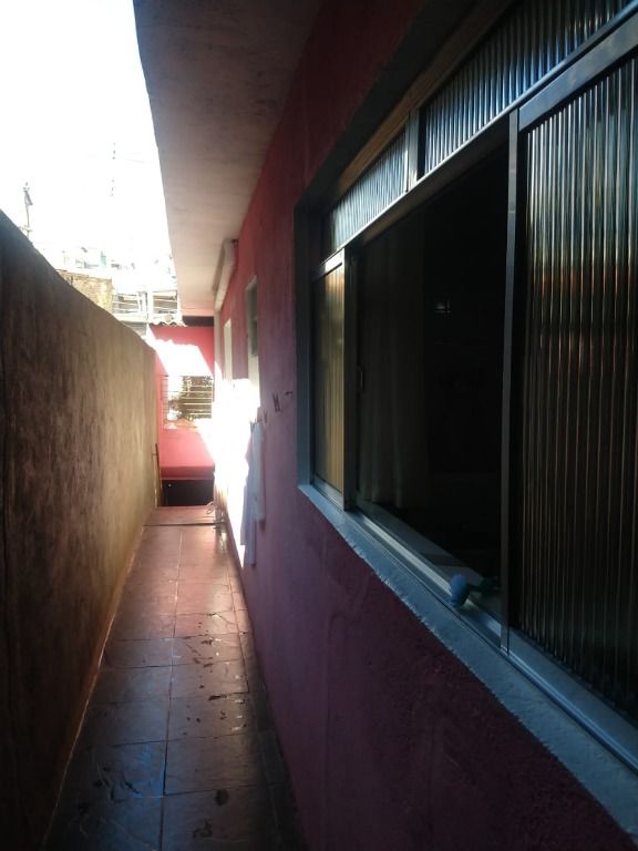 Sobrado à venda com 2 quartos, 125m² - Foto 1