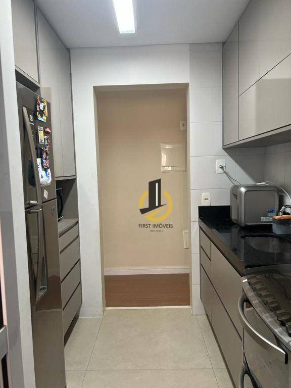 Apartamento à venda com 3 quartos, 82m² - Foto 7