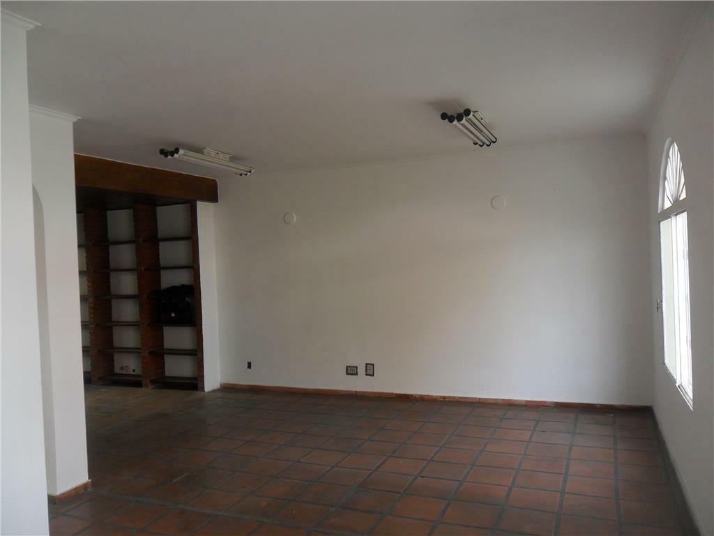 Sobrado à venda e aluguel com 3 quartos, 200m² - Foto 5