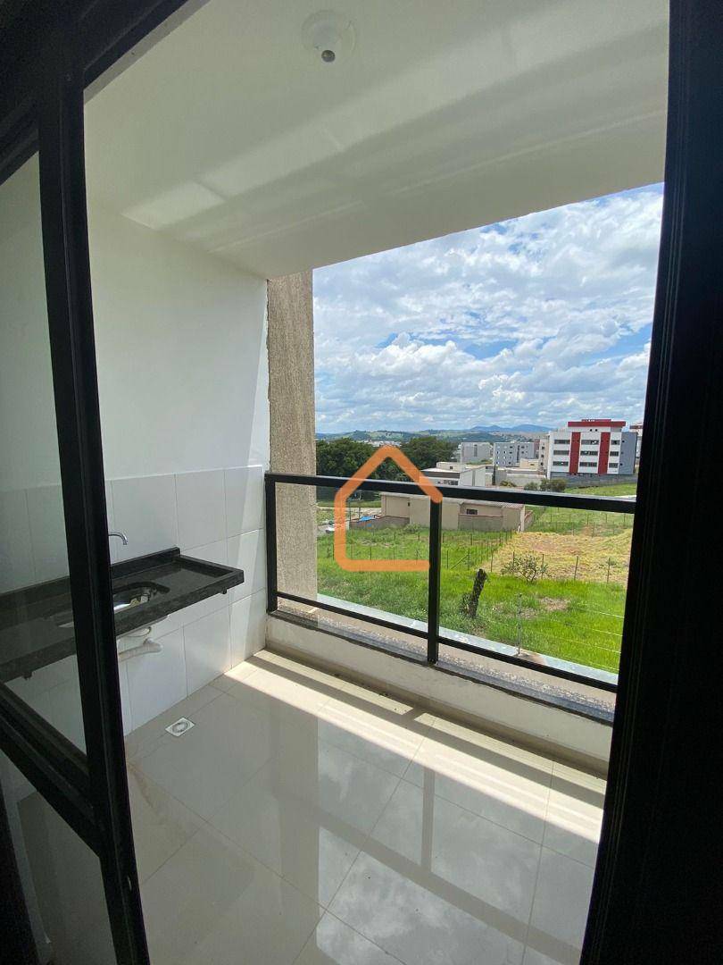 Apartamento à venda com 2 quartos, 76m² - Foto 5