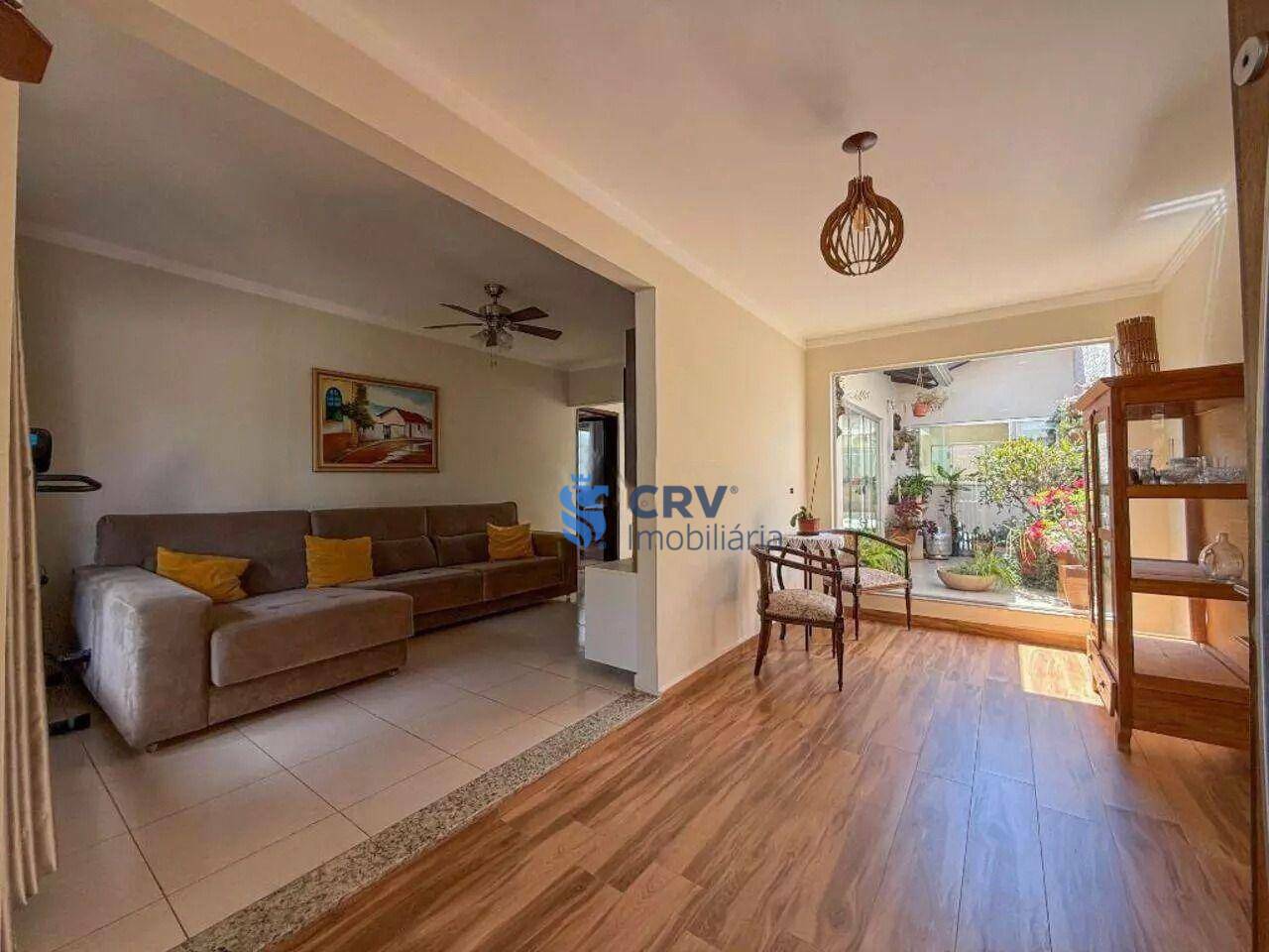 Casa à venda com 2 quartos, 150m² - Foto 2