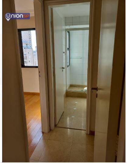 Apartamento à venda com 2 quartos, 70m² - Foto 15