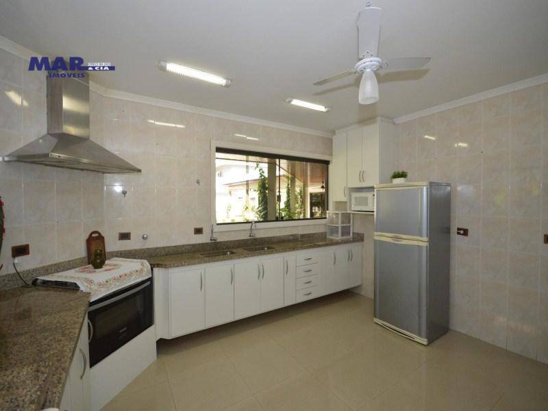 Casa à venda com 6 quartos, 1200m² - Foto 44