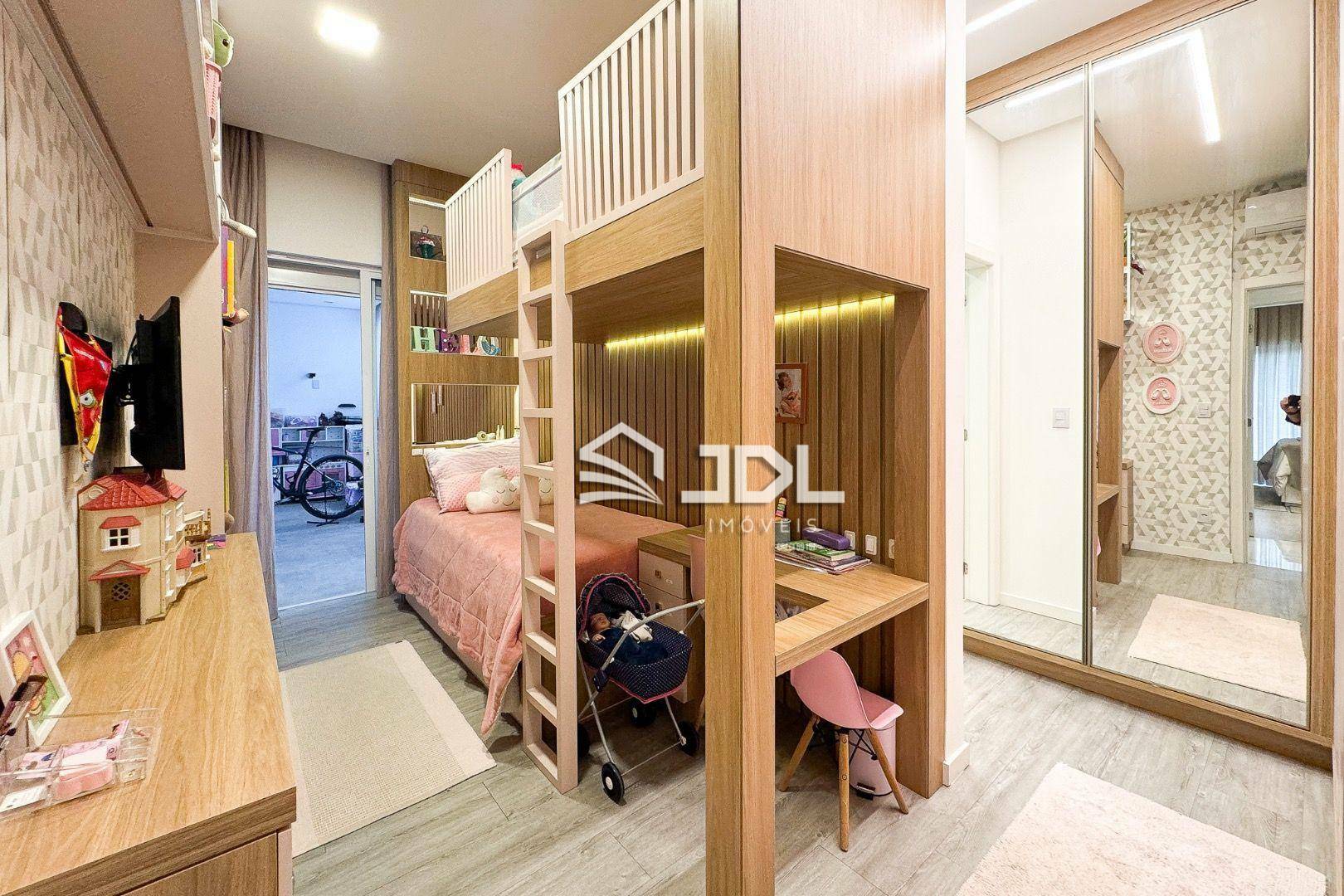 Apartamento à venda com 3 quartos, 266m² - Foto 19