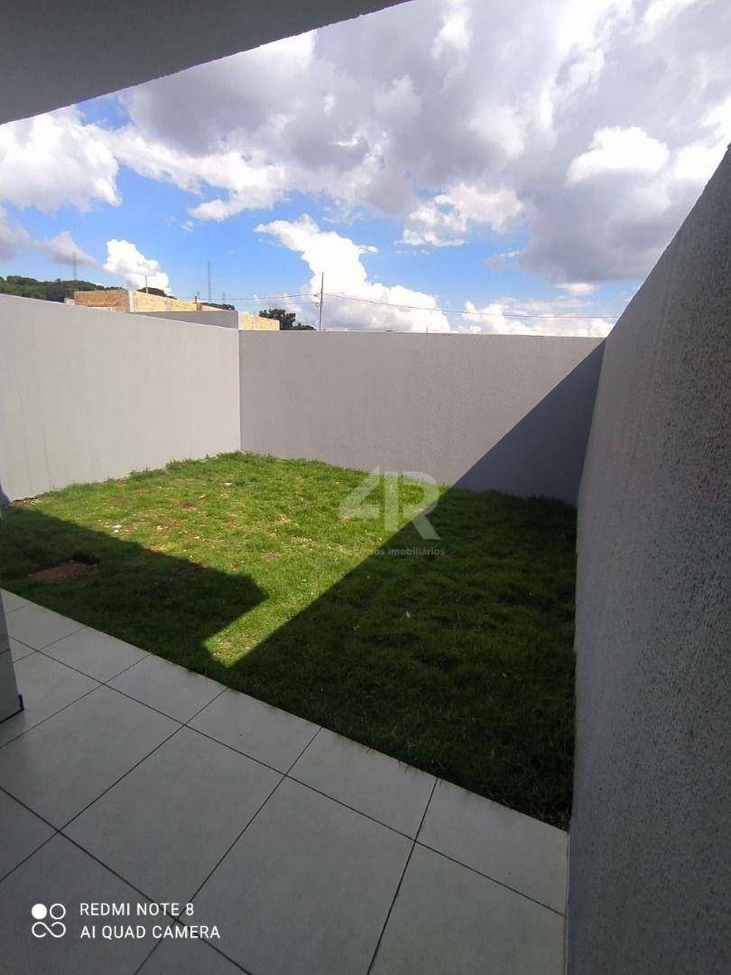 Casa à venda com 3 quartos, 60m² - Foto 13