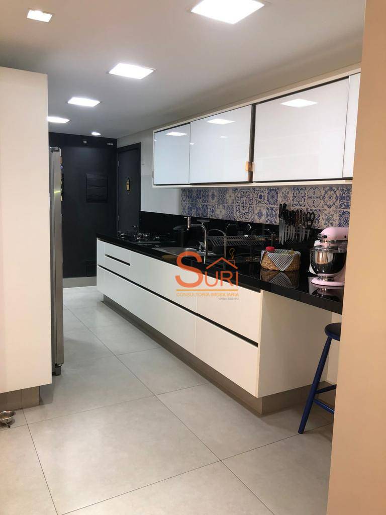 Apartamento à venda com 3 quartos, 187m² - Foto 14