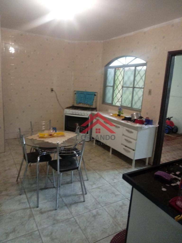 Casa à venda com 4 quartos, 220m² - Foto 5