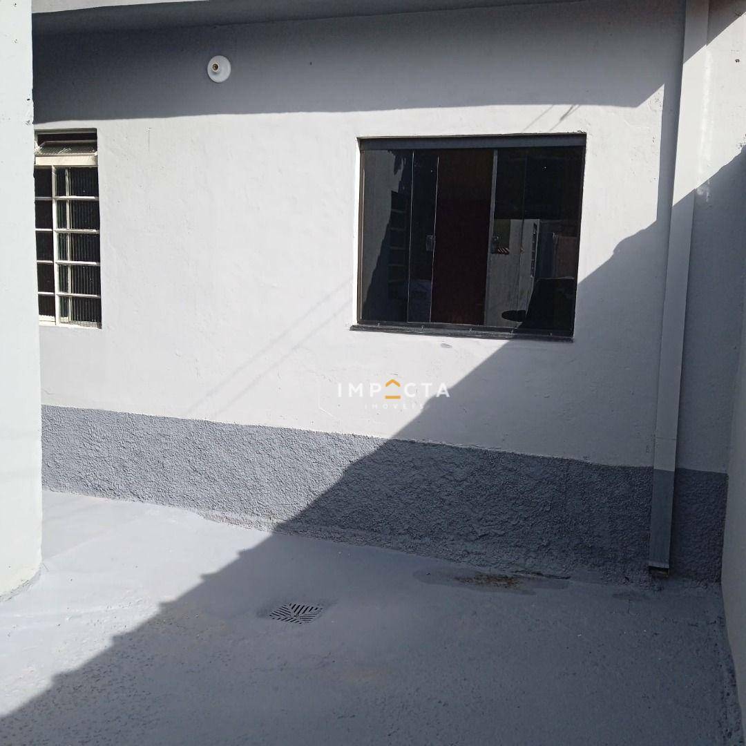 Casa para alugar com 1 quarto, 55m² - Foto 1