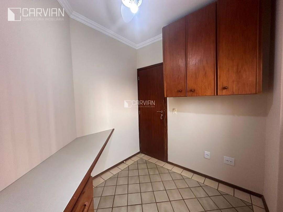 Apartamento à venda com 3 quartos, 159m² - Foto 21