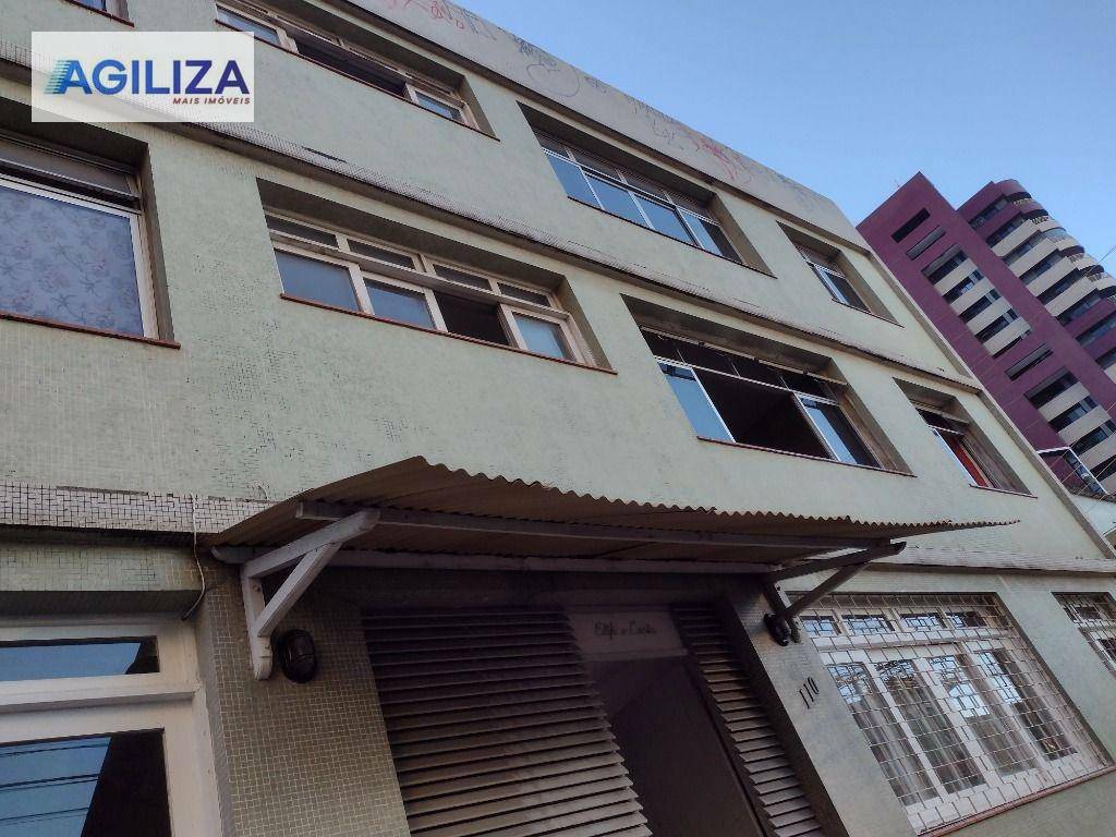 Apartamento para alugar com 2 quartos, 80m² - Foto 2