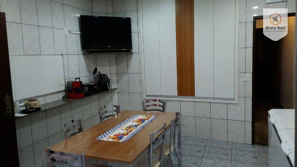 Sobrado à venda com 2 quartos, 267m² - Foto 18