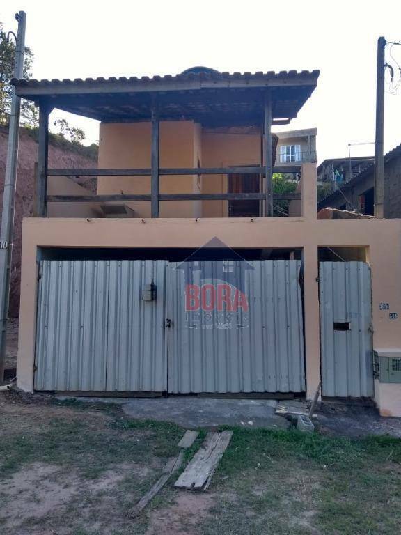 Casa à venda com 2 quartos, 120m² - Foto 1