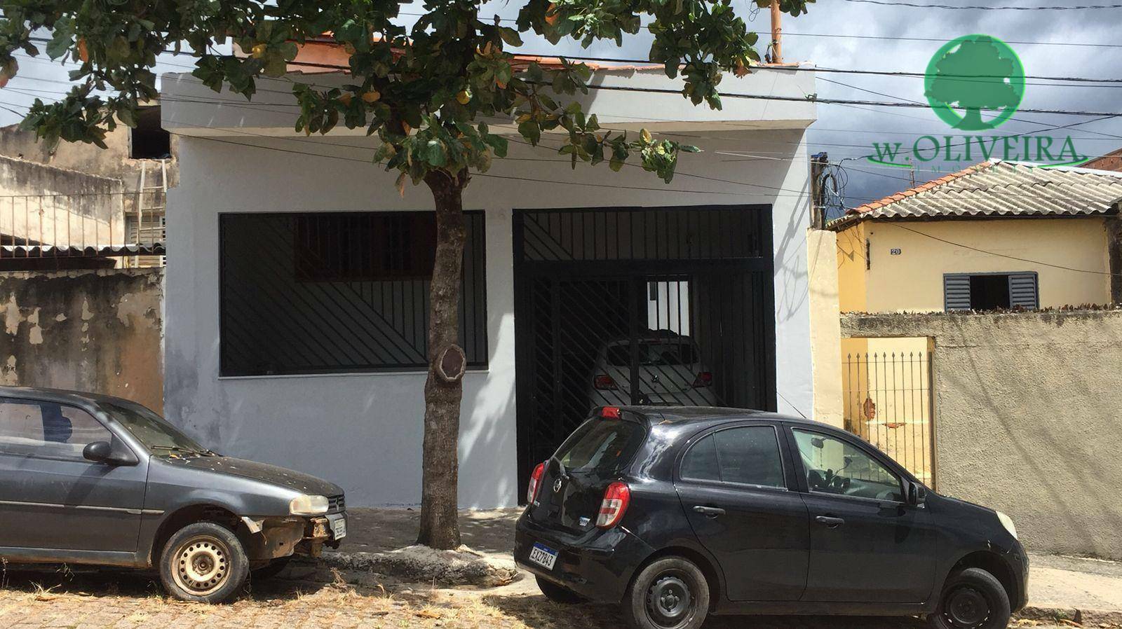 Casa à venda com 2 quartos, 130m² - Foto 1