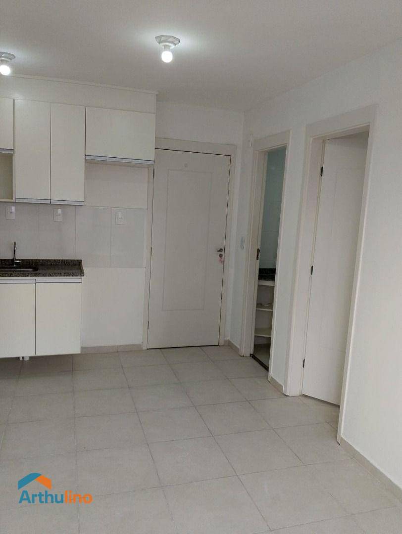 Apartamento para alugar com 2 quartos, 35m² - Foto 4