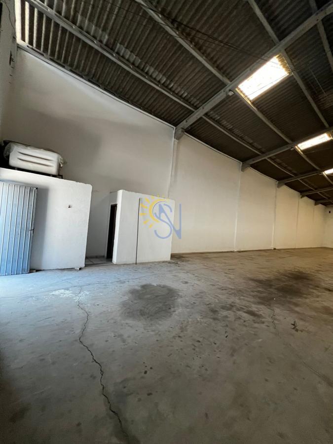Depósito-Galpão-Armazém para alugar, 410m² - Foto 3
