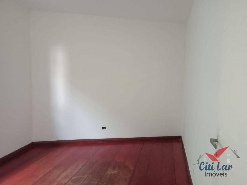 Casa para alugar com 1 quarto, 50m² - Foto 12