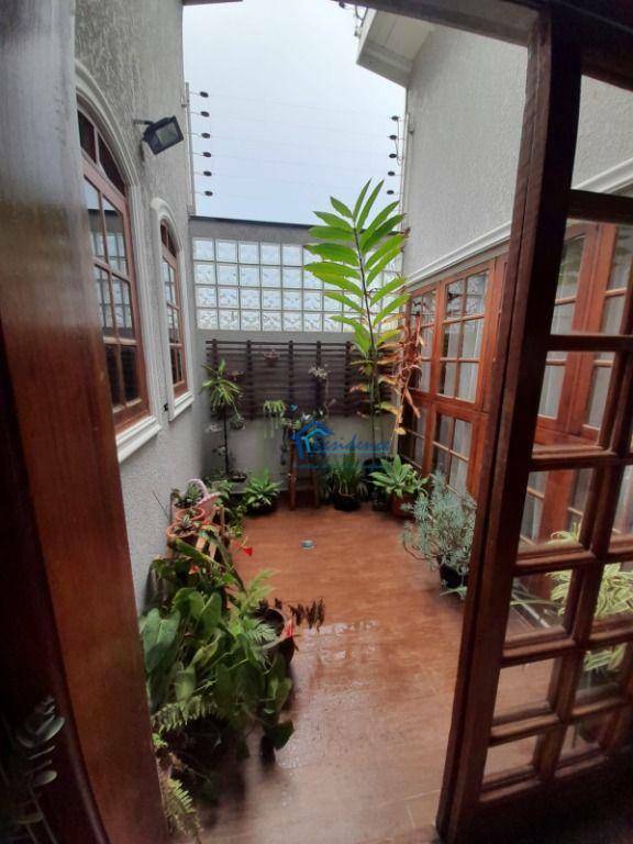 Sobrado à venda com 3 quartos, 219m² - Foto 18