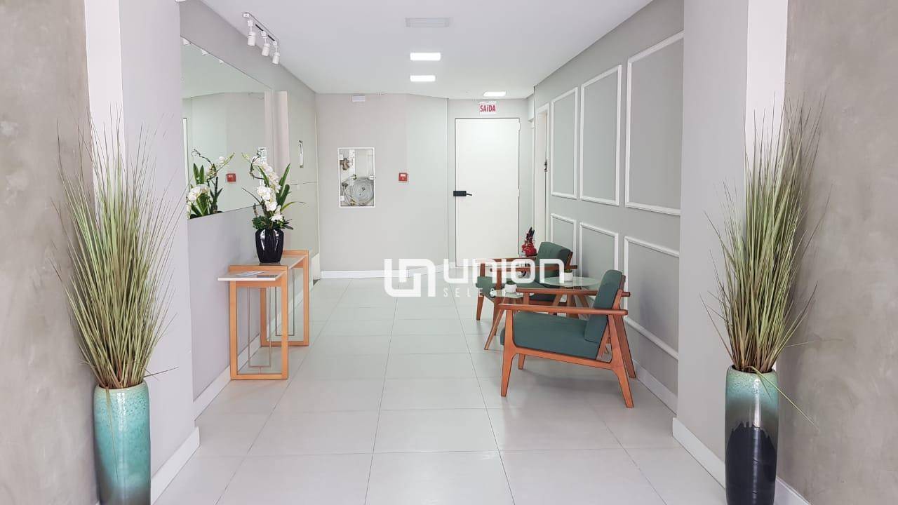 Apartamento à venda com 2 quartos, 85m² - Foto 2