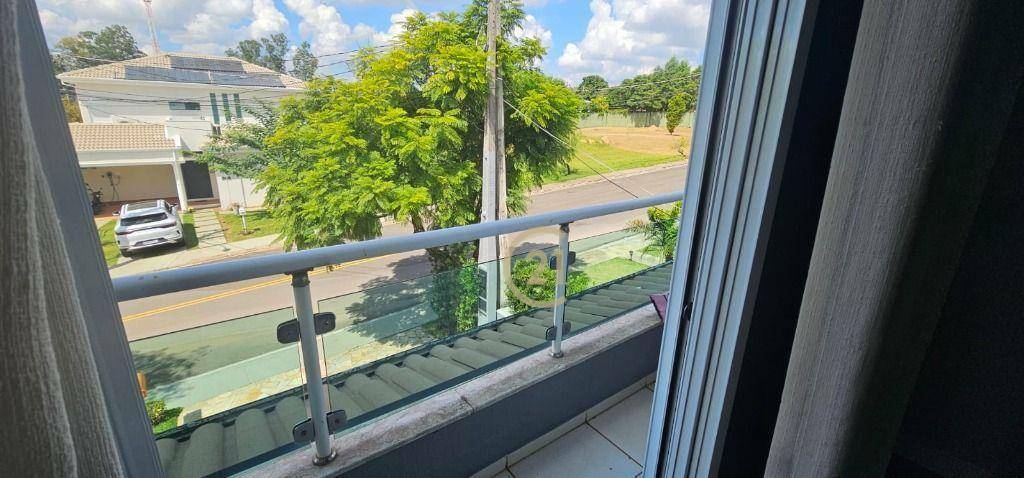 Casa de Condomínio à venda com 3 quartos, 245m² - Foto 18