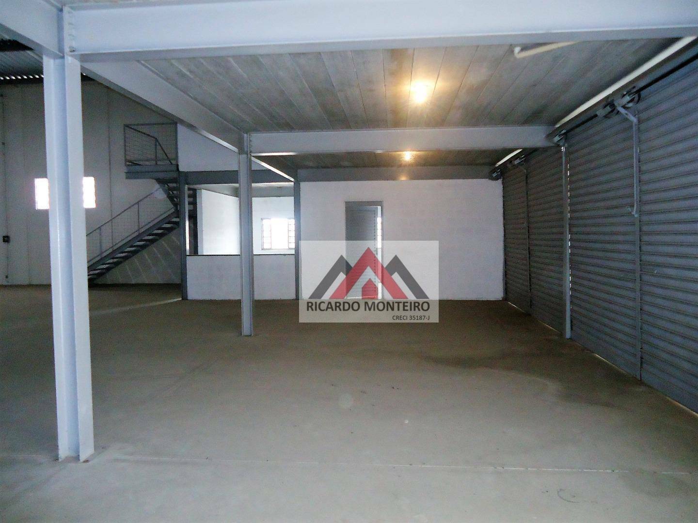 Depósito-Galpão-Armazém à venda e aluguel, 687m² - Foto 3