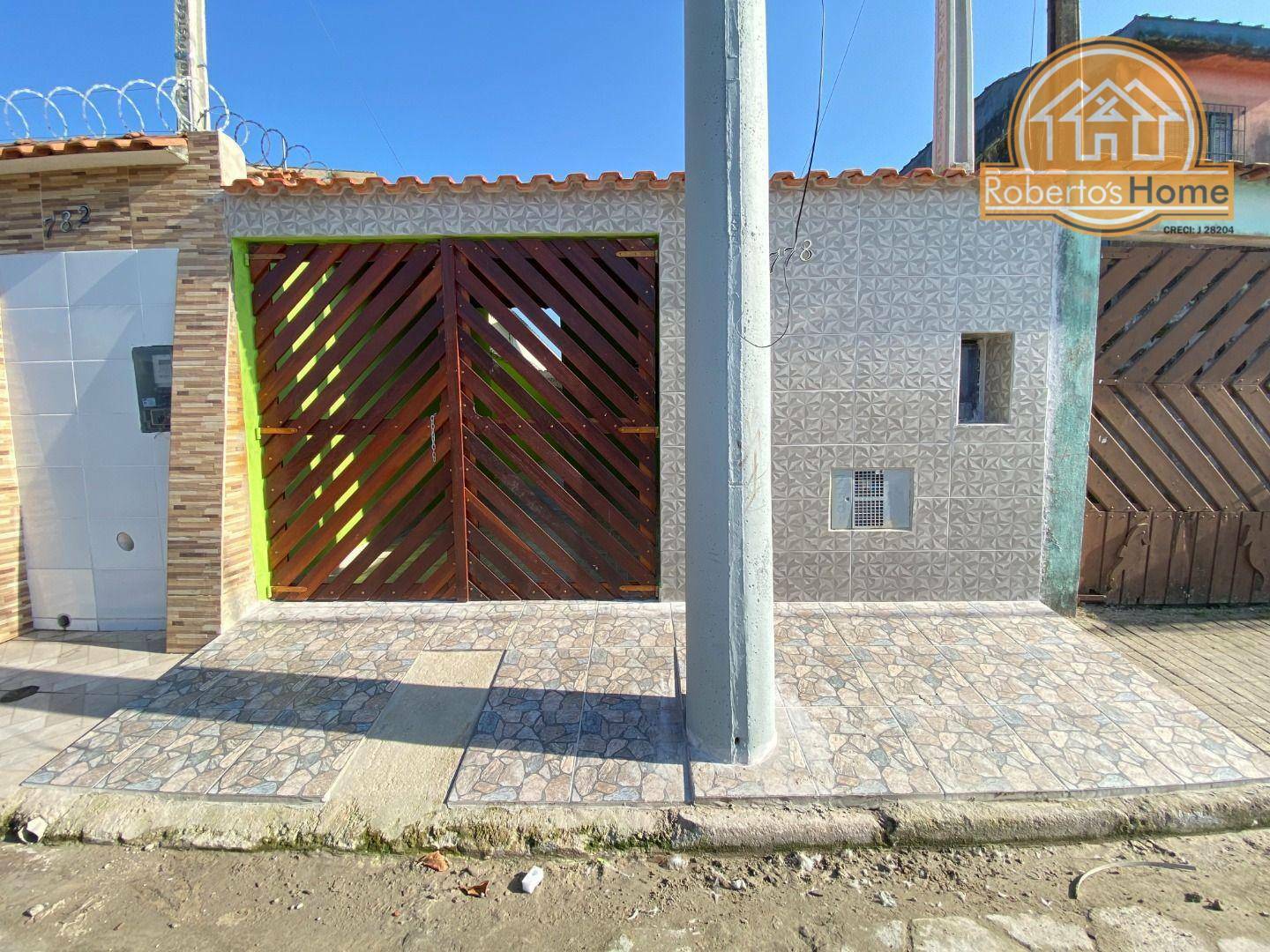 Casa à venda com 2 quartos, 70m² - Foto 2