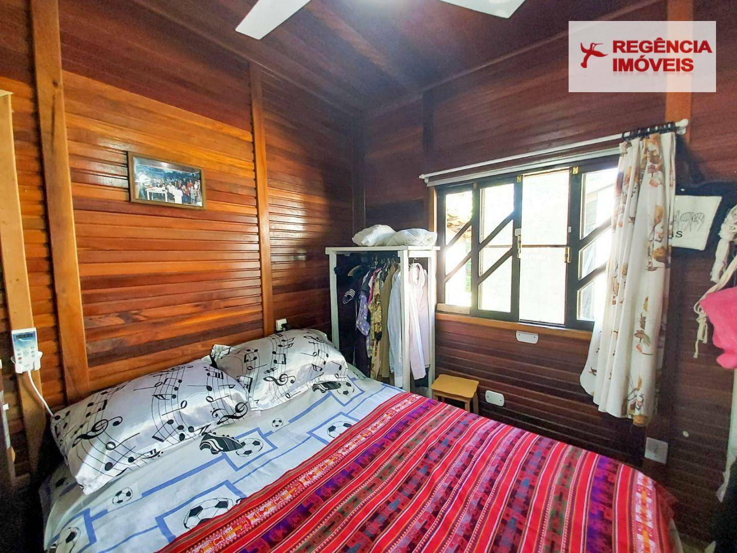 Casa à venda com 2 quartos, 60m² - Foto 18