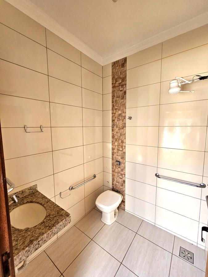 Casa à venda com 3 quartos, 250m² - Foto 9