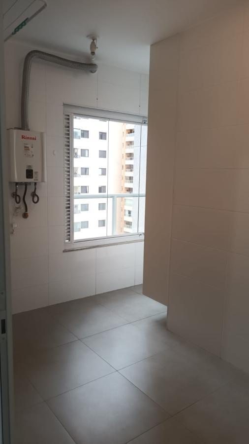 Apartamento para alugar com 2 quartos, 80m² - Foto 5