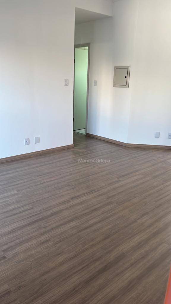 Apartamento à venda com 2 quartos, 66m² - Foto 3