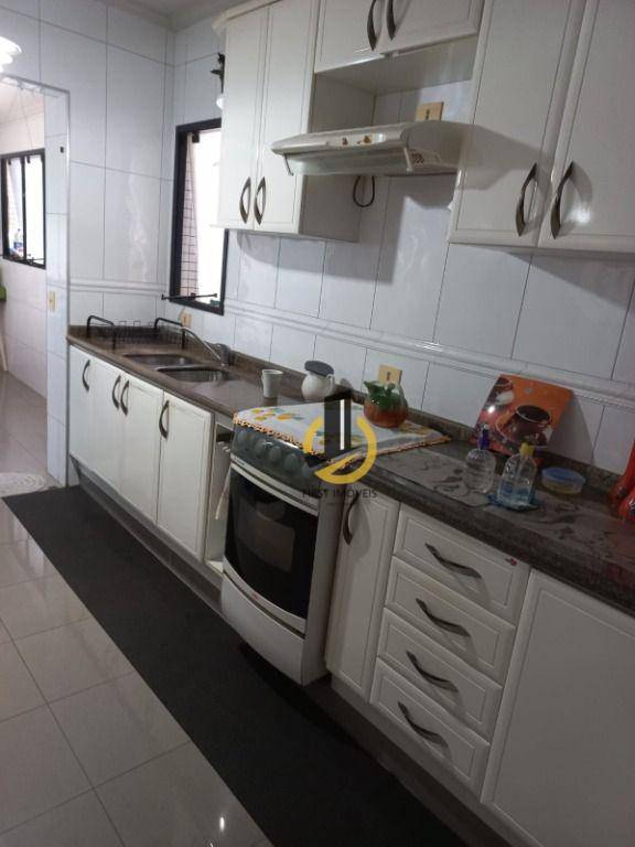 Apartamento à venda com 3 quartos, 96m² - Foto 6