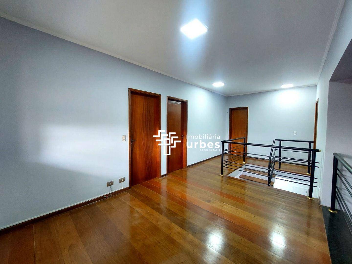 Casa para alugar com 3 quartos, 270m² - Foto 17