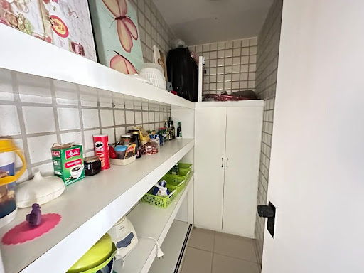 Apartamento à venda com 3 quartos, 214m² - Foto 4