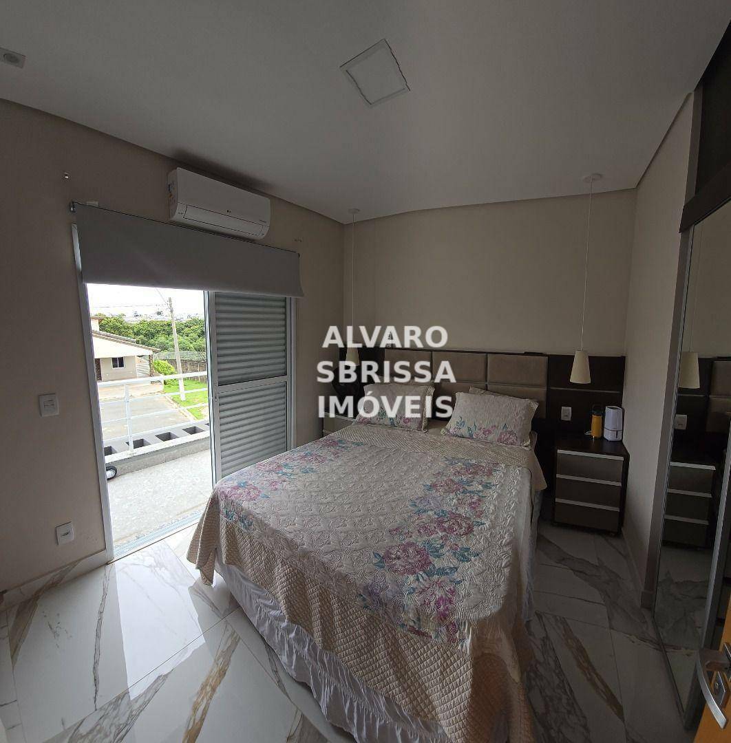 Casa de Condomínio à venda com 5 quartos, 235m² - Foto 32