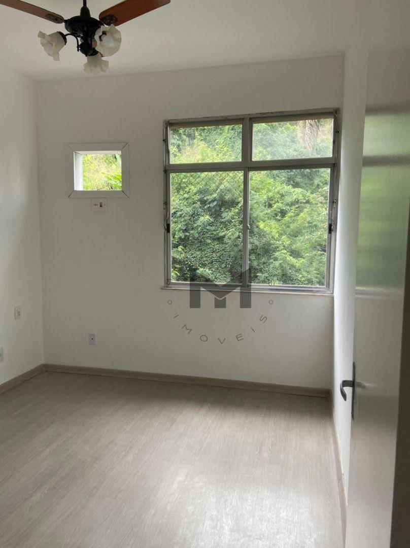 Apartamento à venda com 3 quartos, 101m² - Foto 4