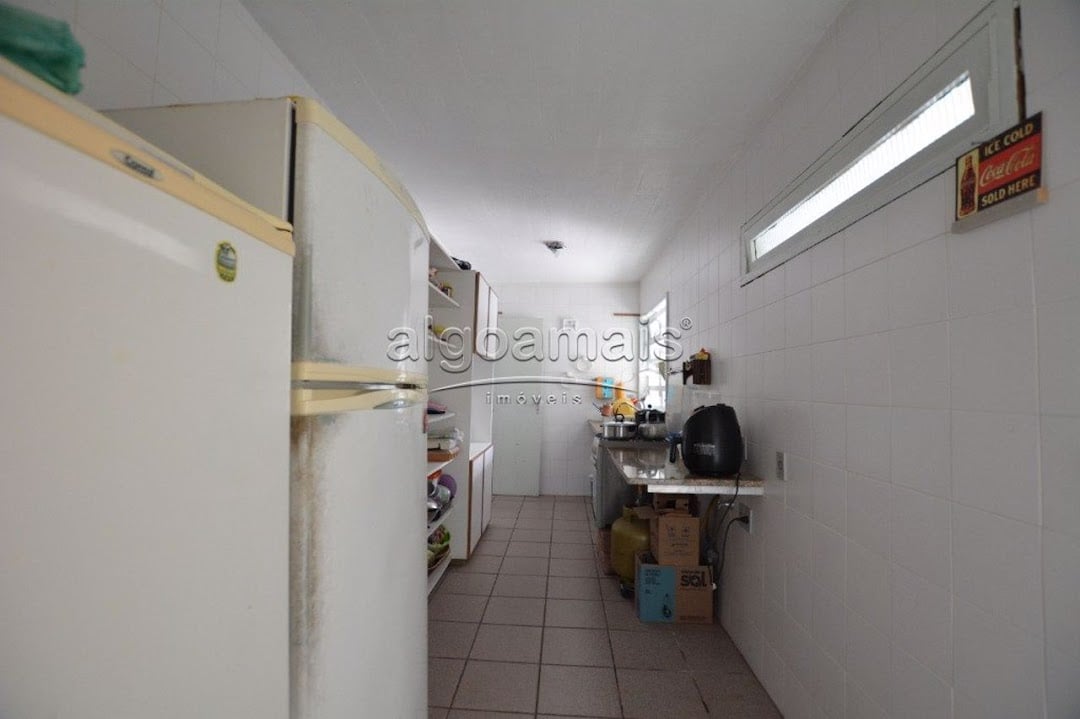 Casa à venda com 5 quartos, 300m² - Foto 10