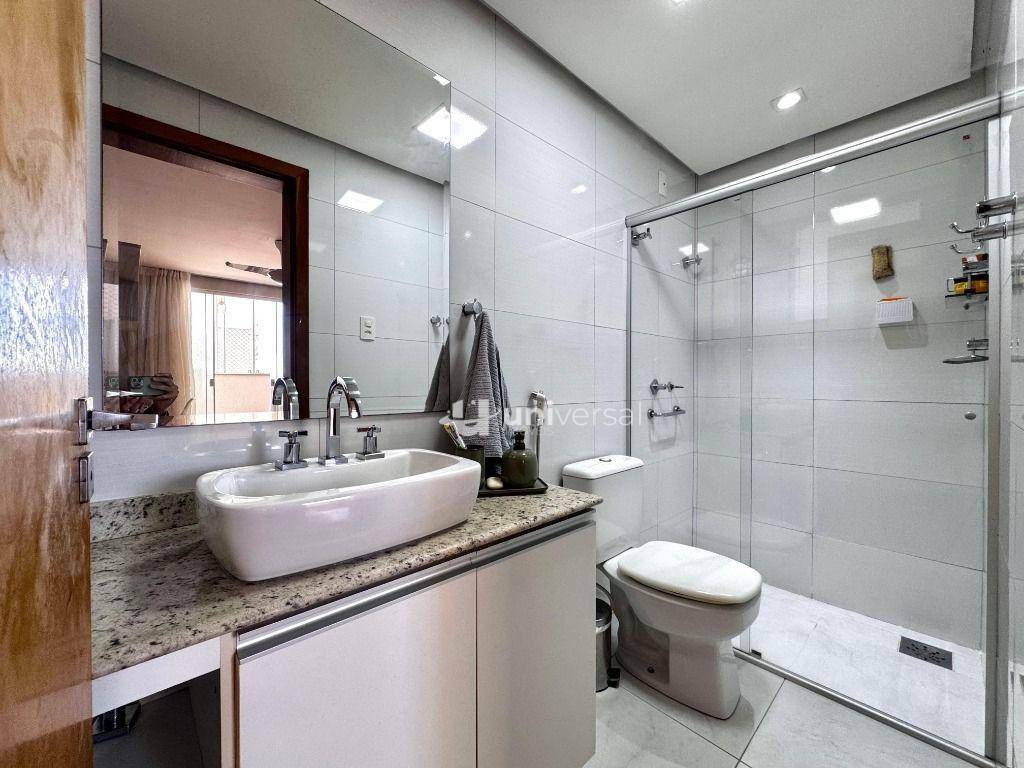 Apartamento à venda com 4 quartos, 208m² - Foto 24