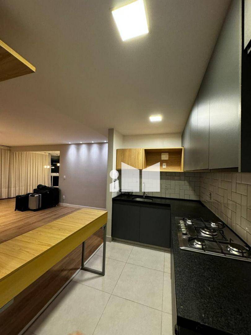 Apartamento à venda com 2 quartos, 80m² - Foto 17