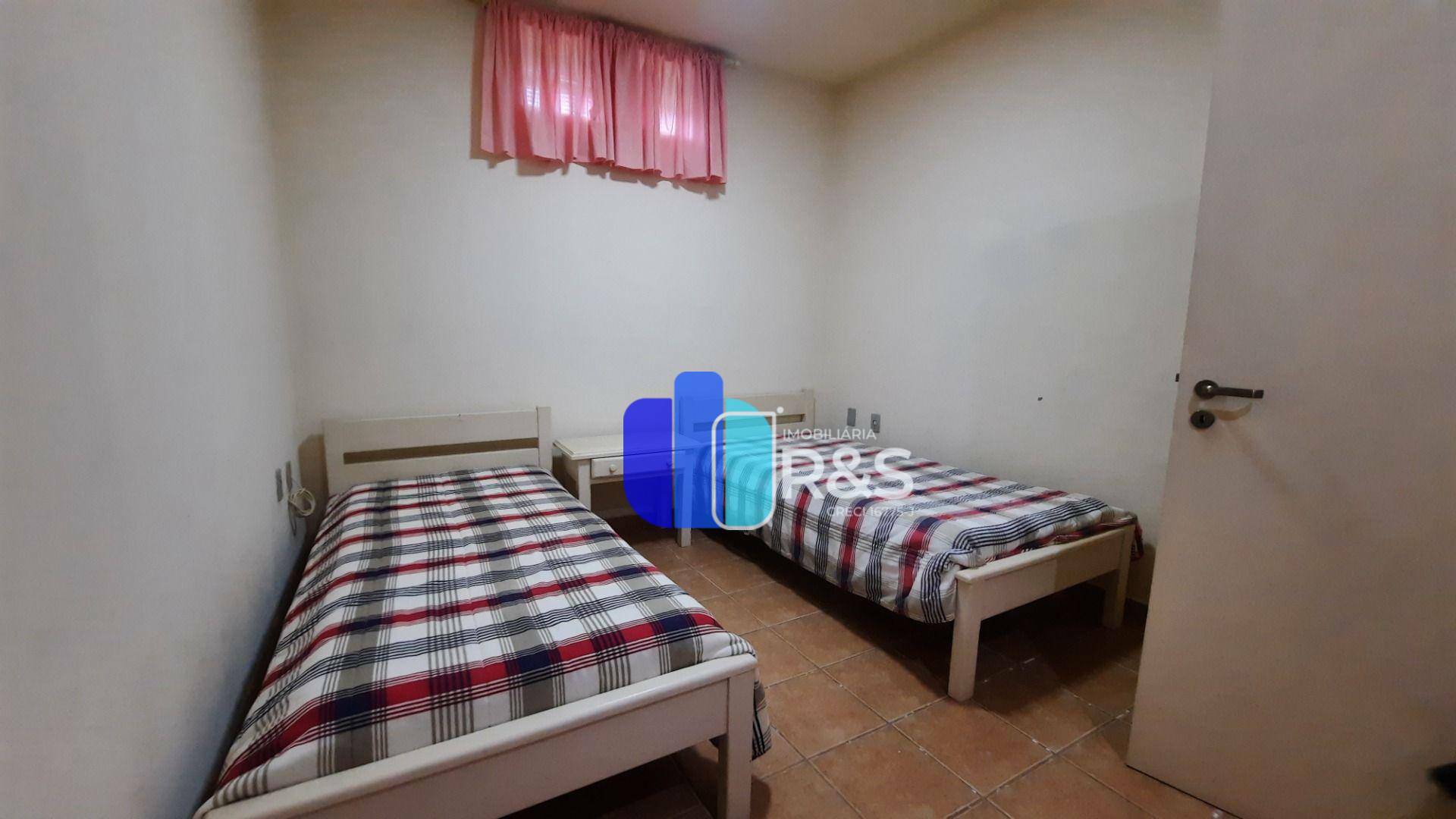 Chácara à venda com 8 quartos, 291m² - Foto 28