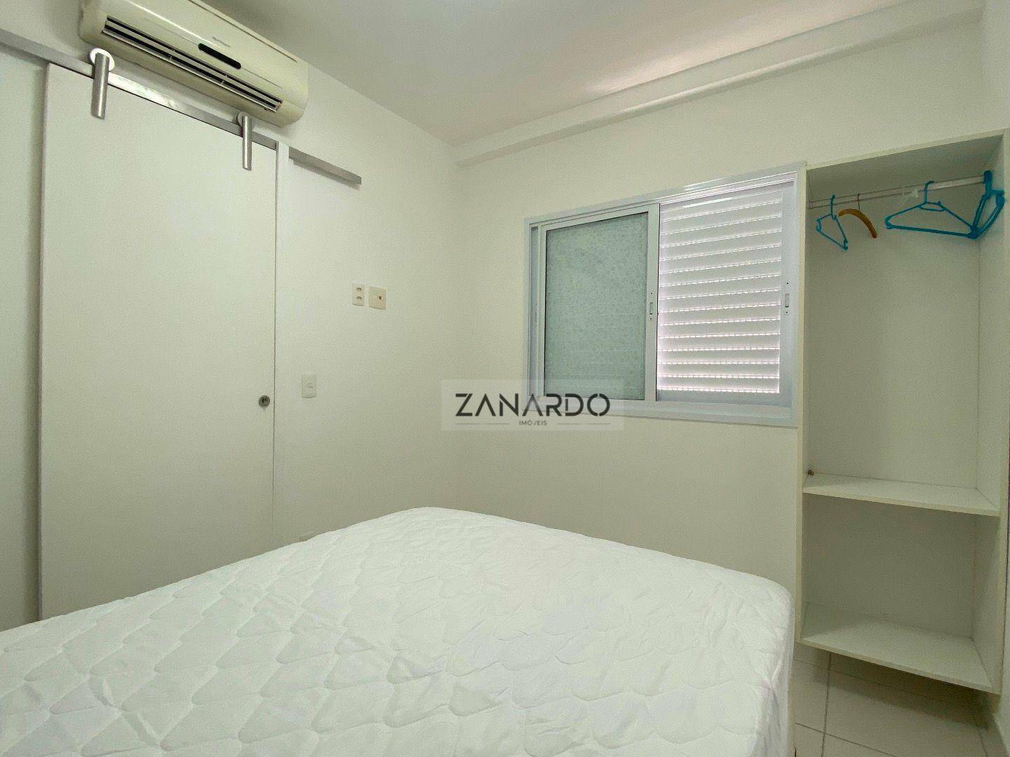 Apartamento para alugar com 4 quartos, 105m² - Foto 12