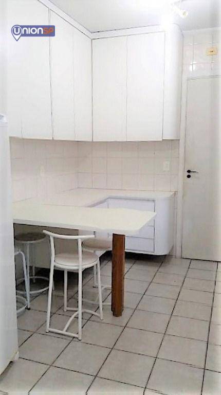 Apartamento à venda com 3 quartos, 160m² - Foto 13