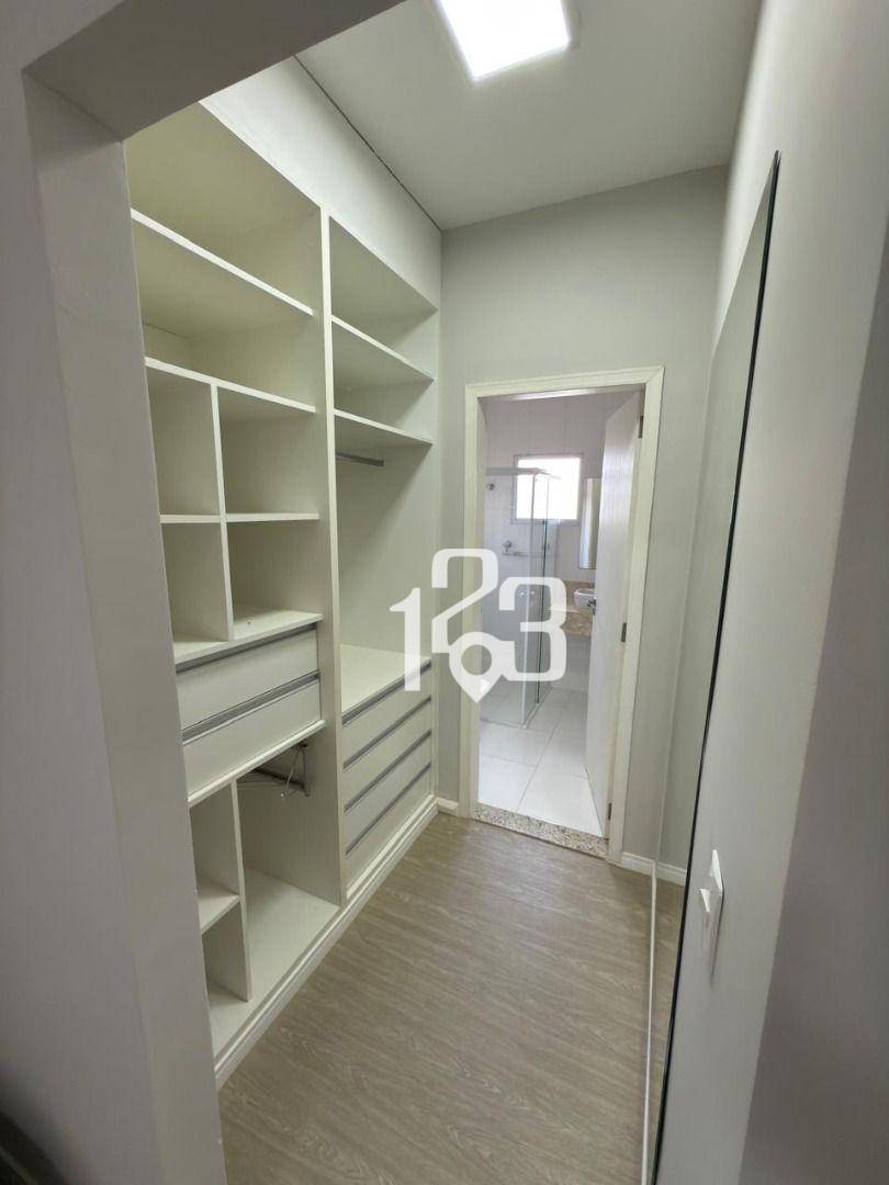 Casa de Condomínio para alugar com 3 quartos, 229m² - Foto 9