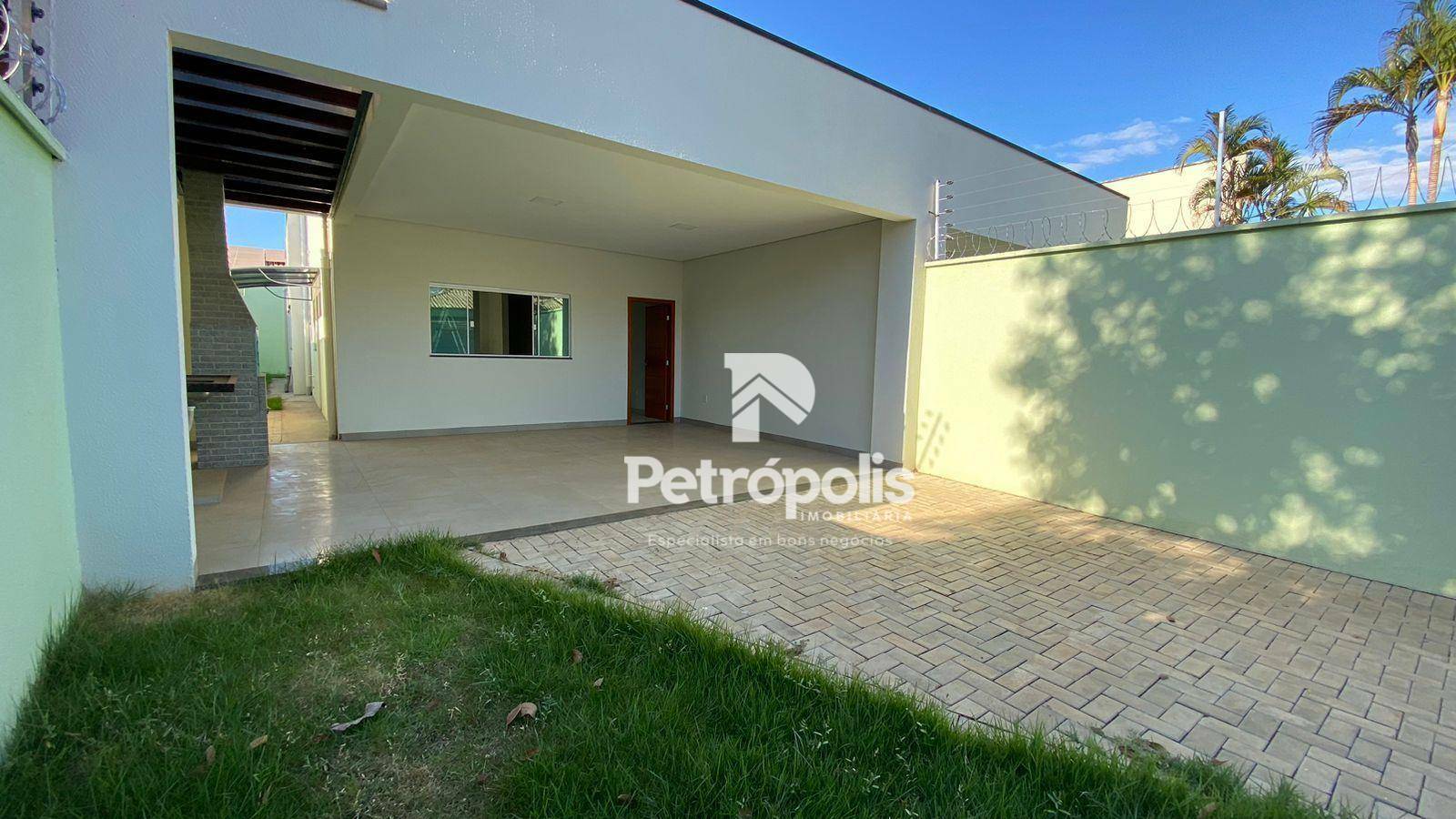 Casa à venda com 3 quartos, 118m² - Foto 2