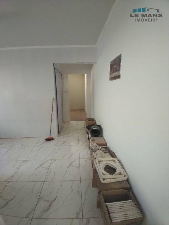 Casa à venda com 1 quarto, 54m² - Foto 7