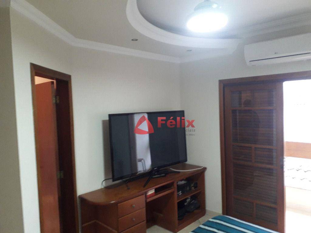 Sobrado à venda com 4 quartos, 350m² - Foto 52