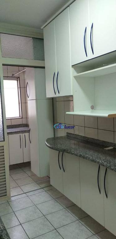 Apartamento à venda com 4 quartos, 134m² - Foto 3