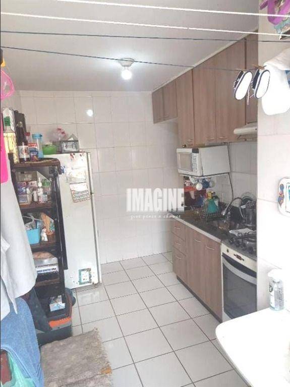 Apartamento à venda com 2 quartos, 47m² - Foto 11